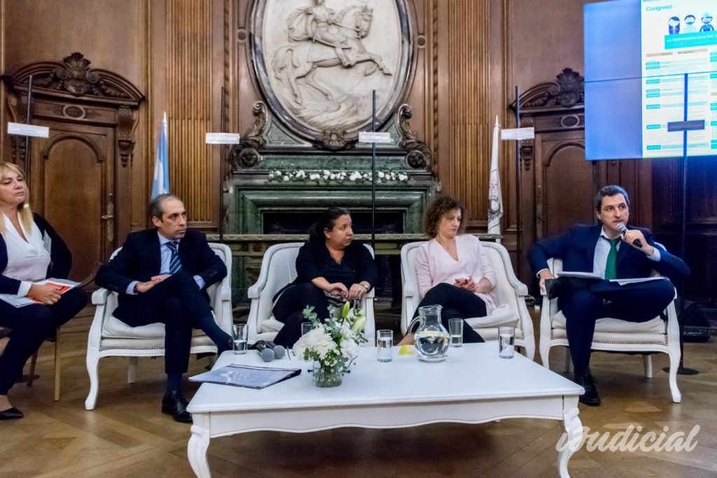 Francisco Ferrer en la Legislatura porteña